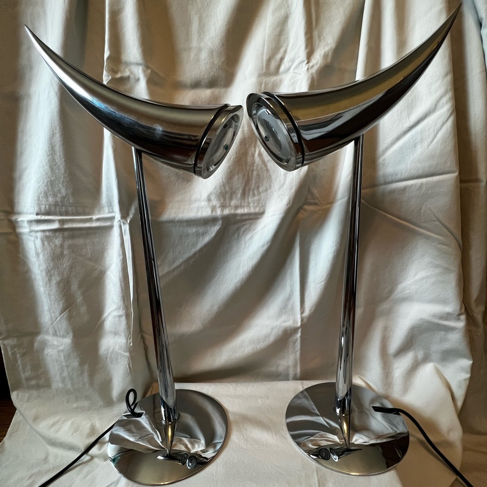 Vintage ARA modern table lamp by Philippe Starck/FLORA From the mid 80’s